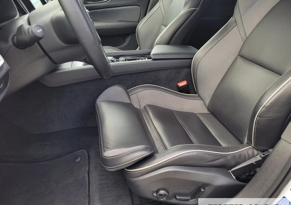 Volvo V60 cena 227777 przebieg: 15000, rok produkcji 2023 z Siedliszcze małe 497